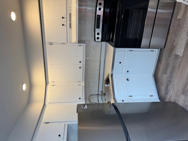 4014 West 103rd Street - 9