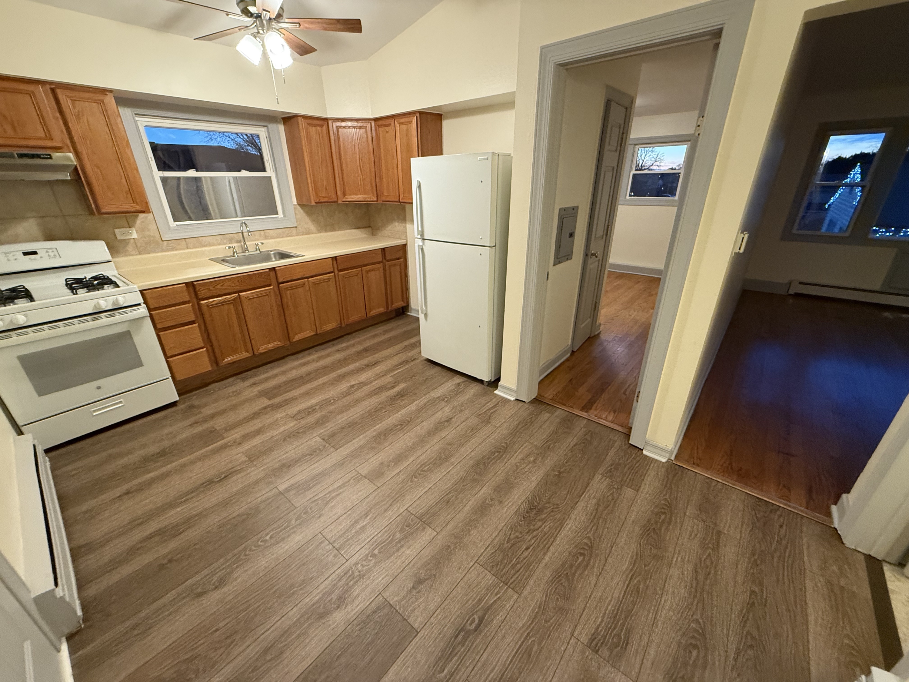 1450-80 North 1st Avenue - 1450-5
