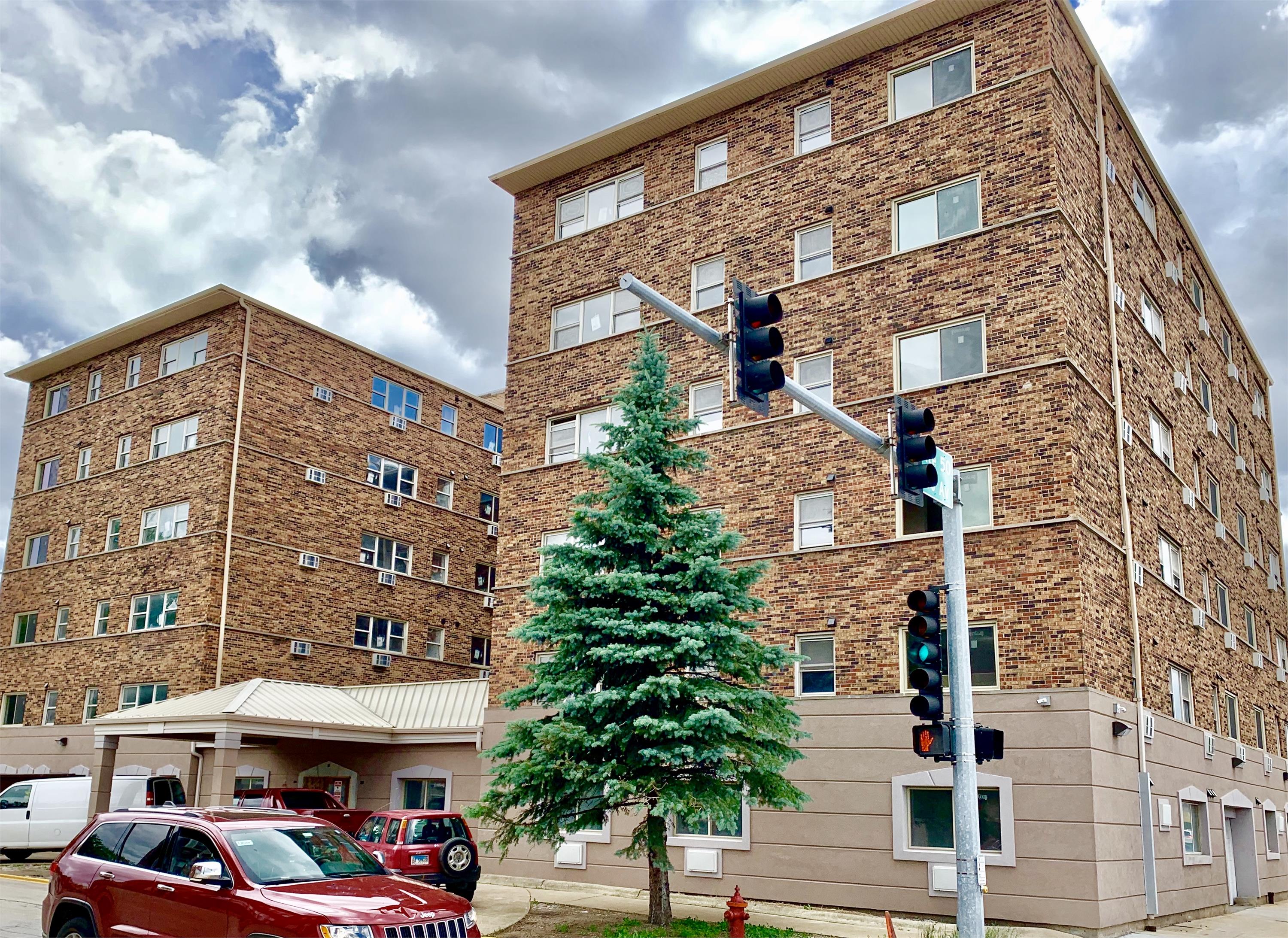 Property main image
